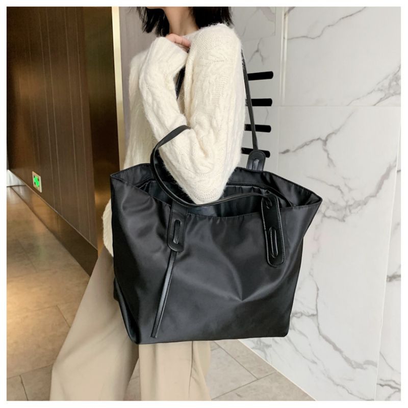 TAS BAHU WANITA / TAS BAHU UKURAN BESAR