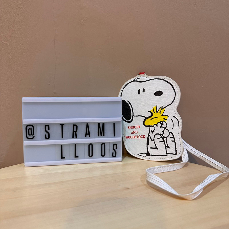 

GANTUNGAN SNOOPY NAME TAG CARD WOOSTOCK PEANUT