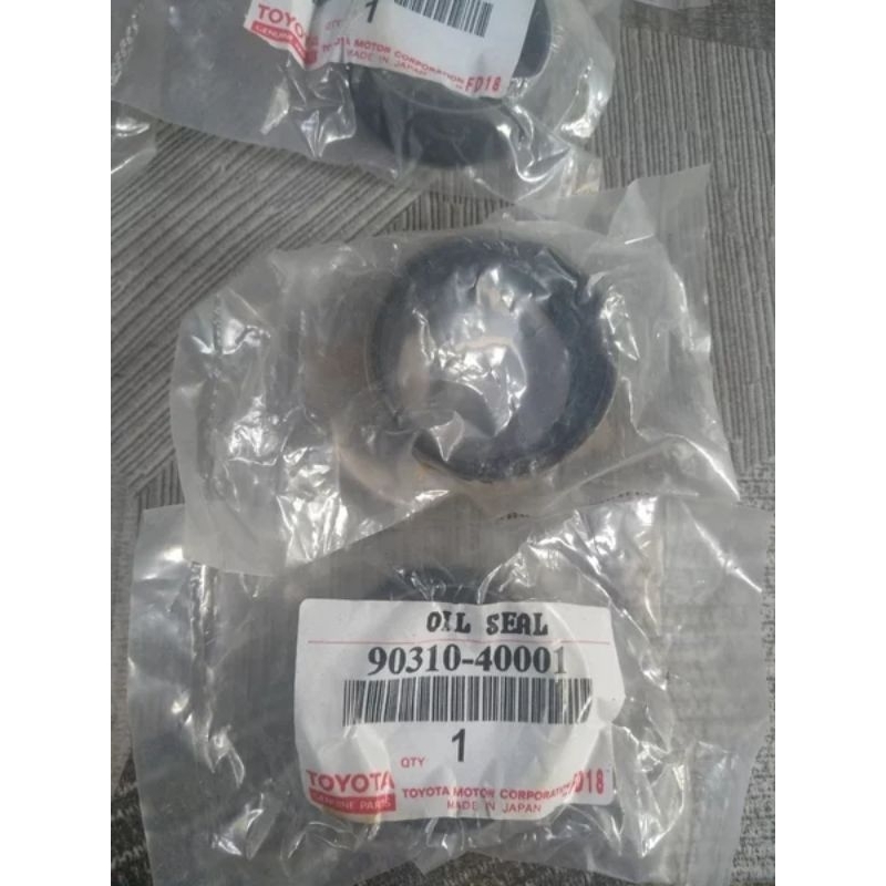 Seal Roda Belakang Luar Saurus 90310-40001 Merk Toyota Genuine Parts