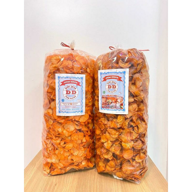 

Keripik Singkong Pedas Renyah Balado Bumbu Kering DD Snack Majalengka 500 gram / Snack Cemilan Kiloan Murah Keripik Singkong Balado Pedas Lengket Enak Gratis Ongkir