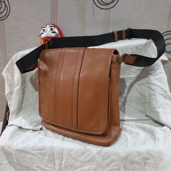 PreLoved Tas Pria Branded C○@€h Ori