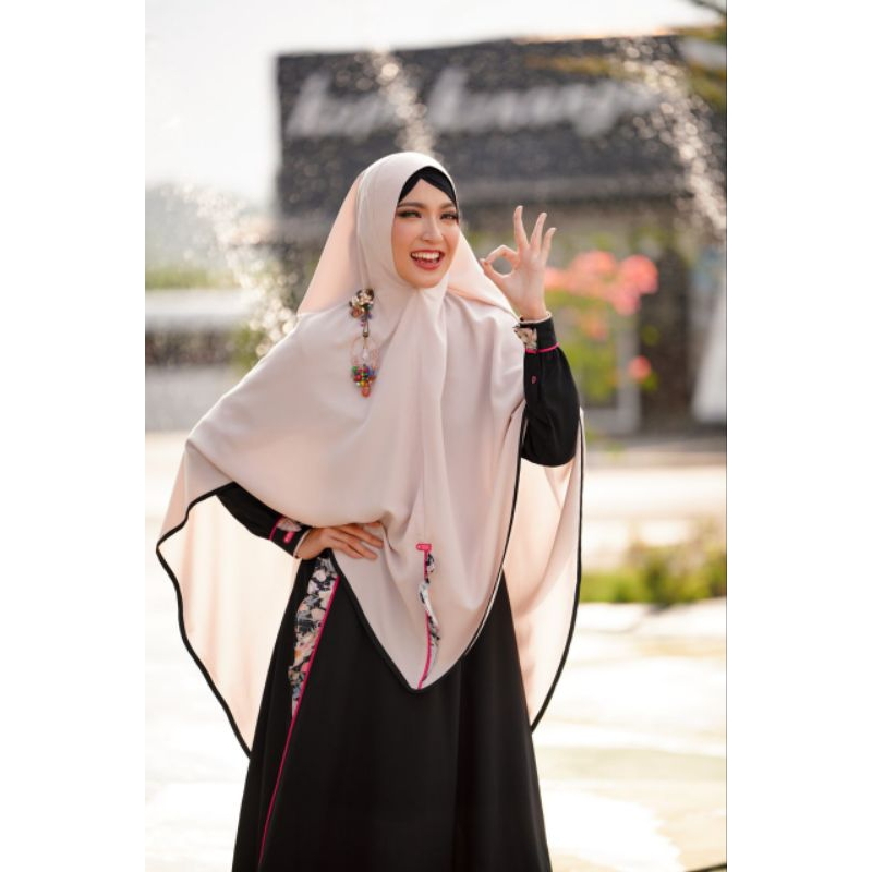 GAMIS AULIA FASHION TERBARU SULTAN HITAM CANTIK ELEGAN SYAR'I JUMBO LIMITED EDITION
