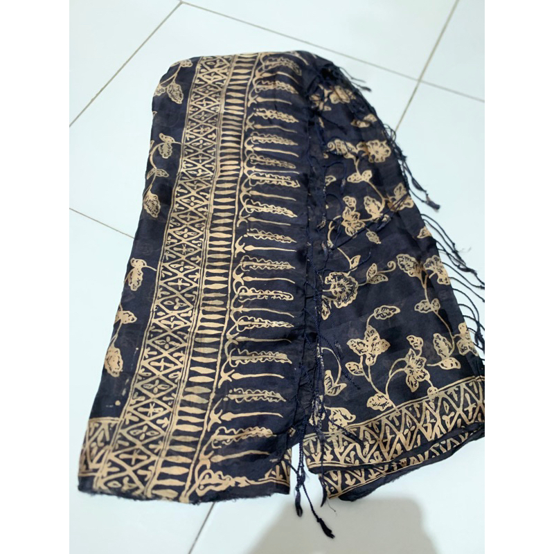 SELENDANG BATIK BAHAN SUTRA