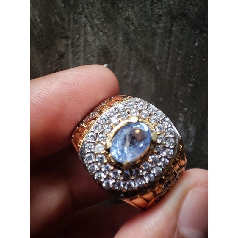 blue safir est.ceylon
