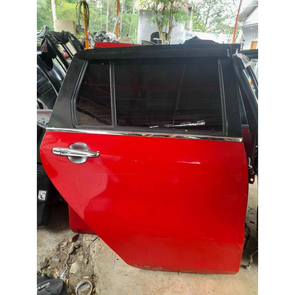 Pintu Belakang Kanan Calya Sigra Second Original