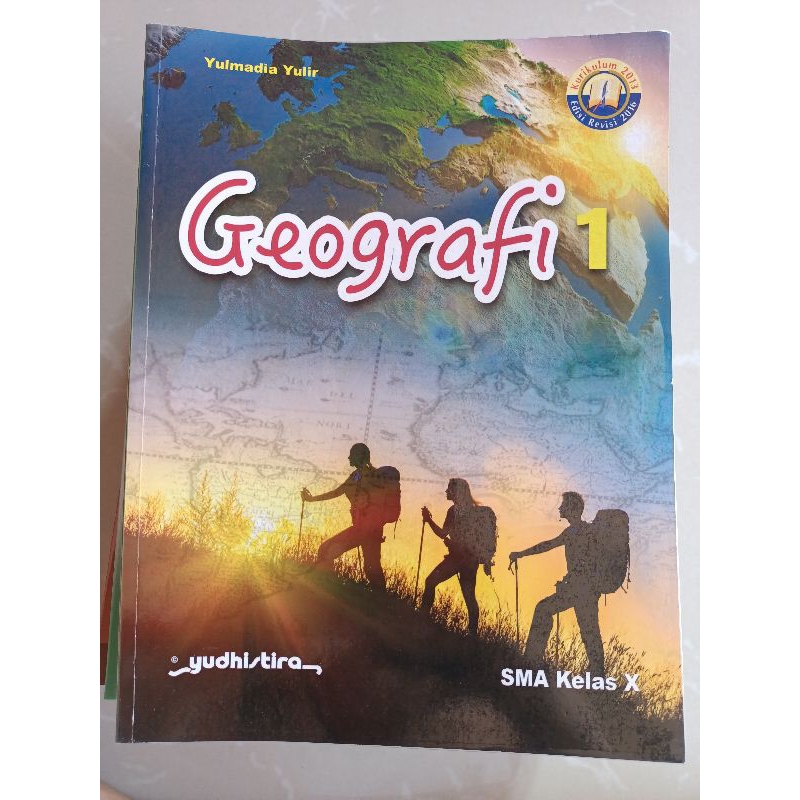Buku Geografi kelas 10