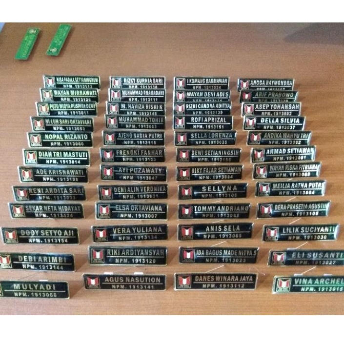 

Name Tag / Papan nama