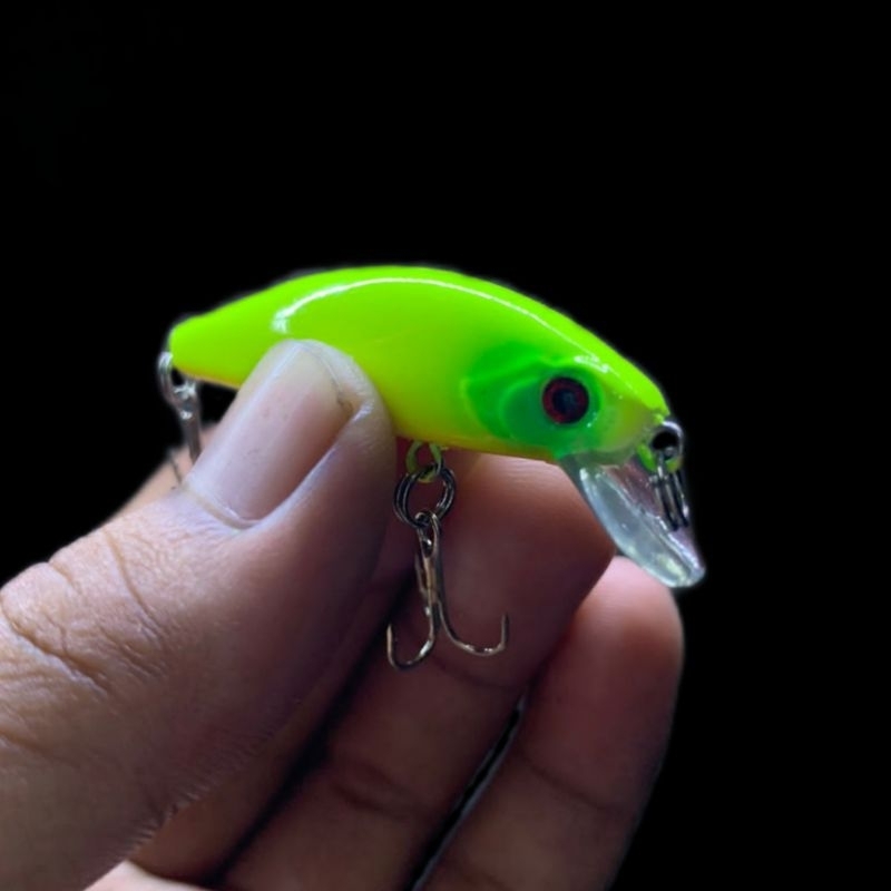 Lure minnow warna hijau neon 5cm 5g cocok untuk casting hampala