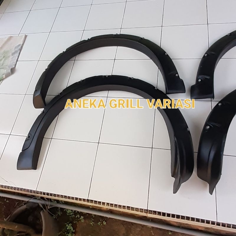 Over Fender Terios Rush 2006-2017 Model Baut