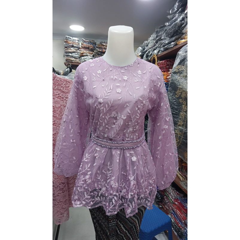 kebaya lesti lilac