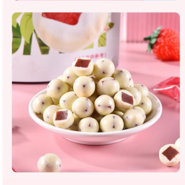 cemilan bola coklat yogurt rasa buah stoberi yogurt ball草莓酸奶球 蓝莓山楂酸奶球