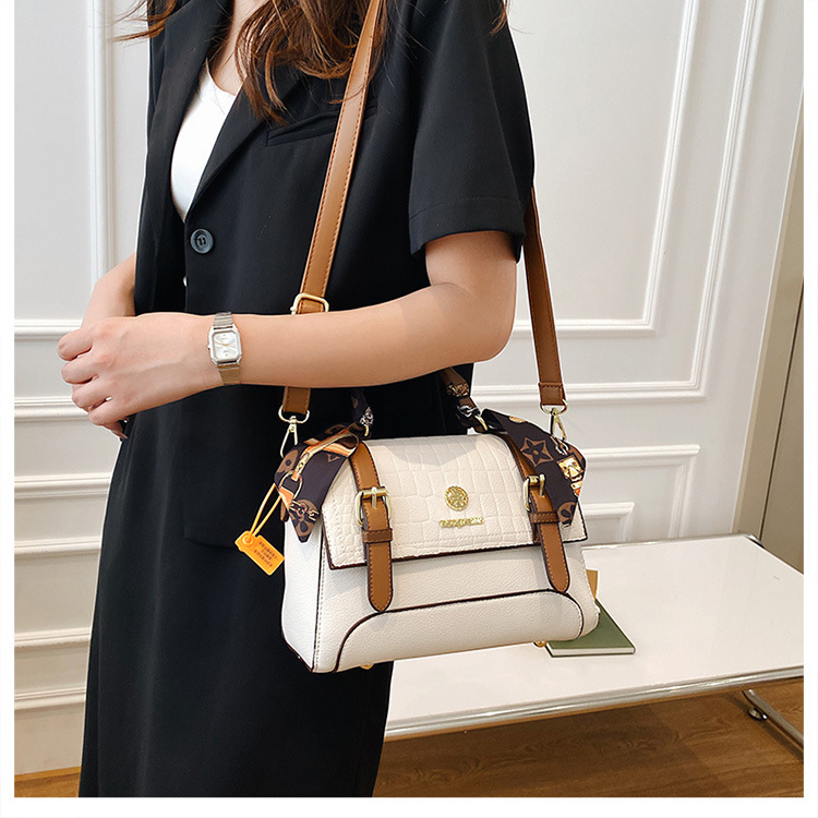 201946 Handbag Cewek Foxjazz Tas Kerja Selempang Wanita Import Sling Hand Bag Slempang Cewe Impor CR7904 BQ3581 EL4733