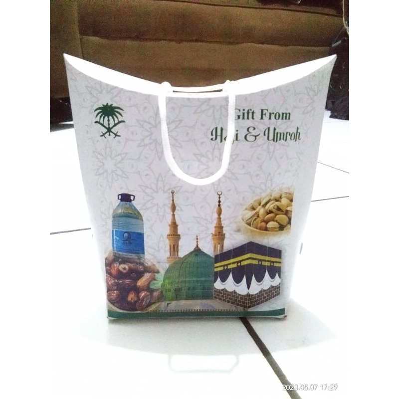 Dus Oleh-oleh haji dan umroh 50pcs/aneka dus oleh oleh haji dan umroh murah