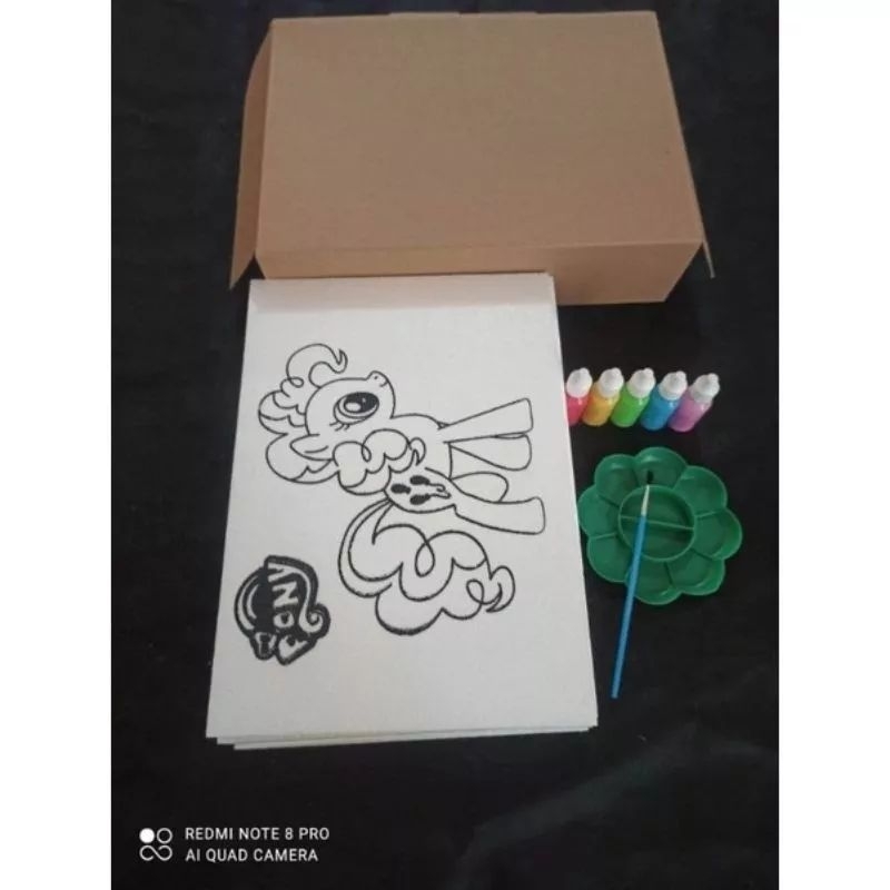 

1 set sterofoam gambar lukis isi 12 pcs+5 warna cat warna+kuas+palet