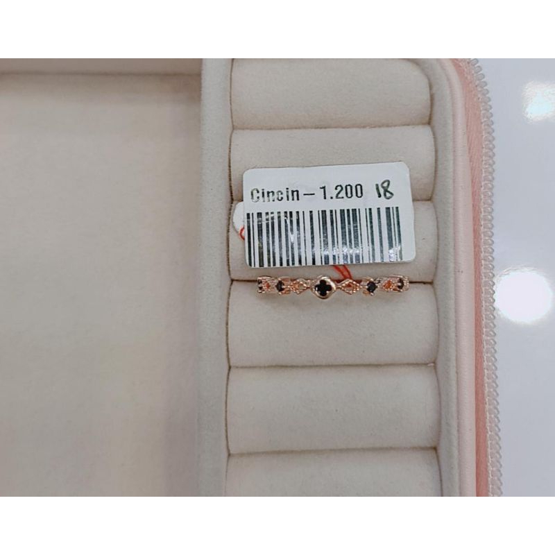 Cincin emas model batu warna hitam kadar 9k berat 1,2gr