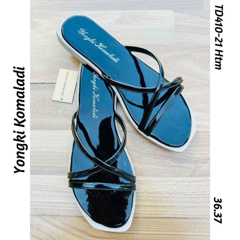 sendal flat td410