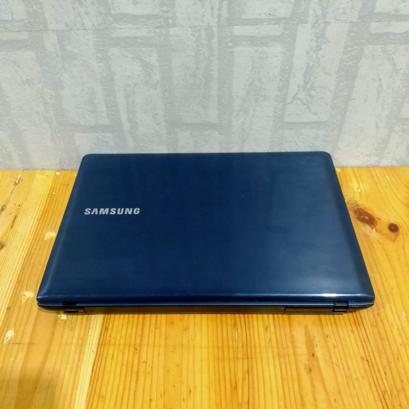 Laptop Samsung 270E intel Celeron Ram 4Gb/500Gb HDD Windows Full aplikasi siap pakai