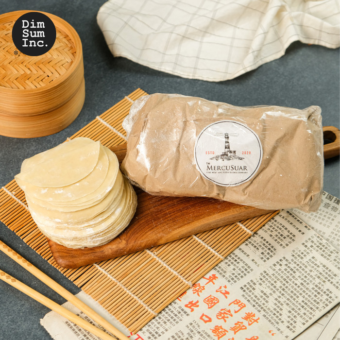 

Kulit Gyoza Premium / Kulit Dimsum Premium Bulat 10 Cm 1 Kg Dumpling Wrapper by Dimsum Inc