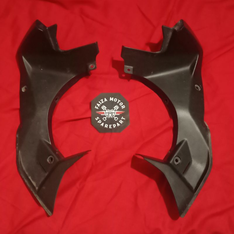 sambungan fairing kanan kiri r15 v3 original copotan
