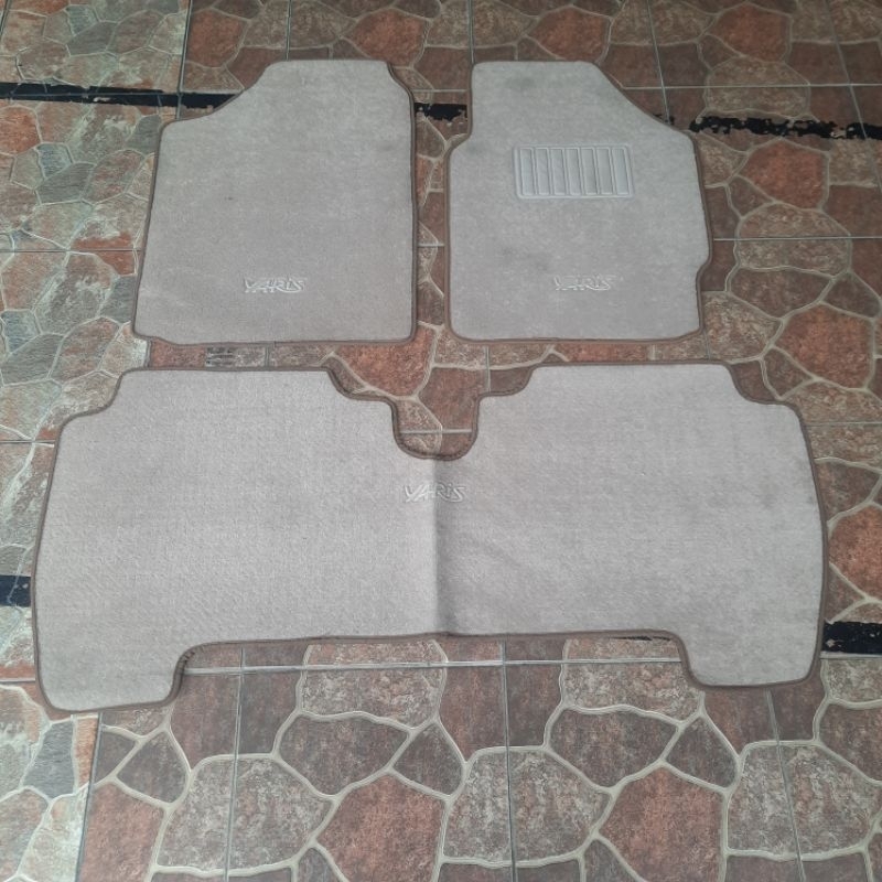 Karpet Toyota Yaris Tipe E ( yaris bakpao )