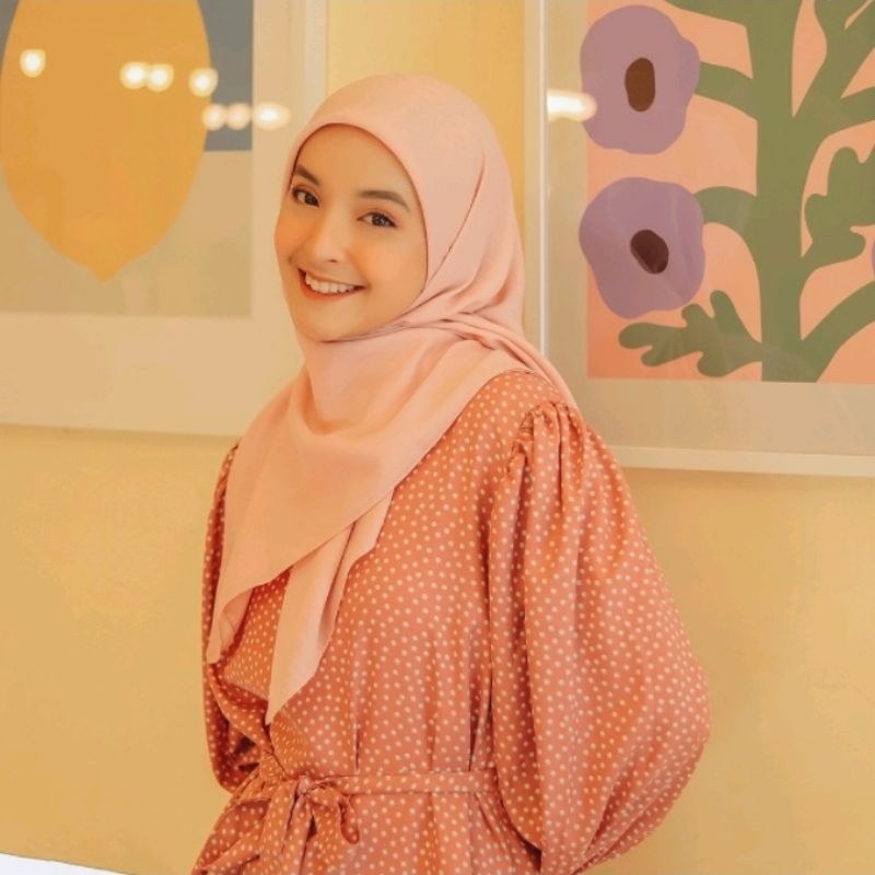 Umama Scarf - Kerudung Segi empat Voal Exclusive