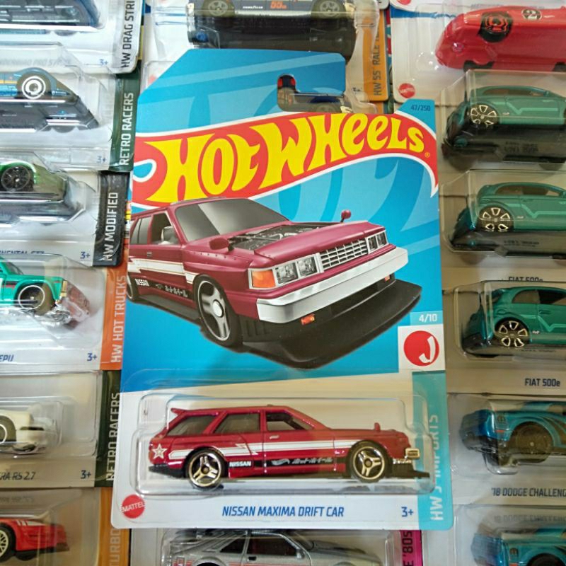 Hot Wheels Nissan Maxima