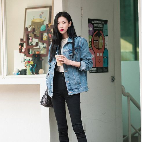 JAKET JEANS UNISEX OVERSIZE ATASAN TERVIRAL