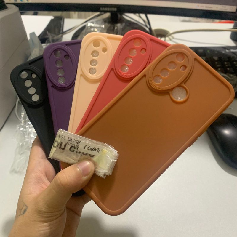 SOFTCASE PREMIUM ORIGINAL CASE REALME 3 5 5I 5S 5 PRO 7I C17 C11 C15 C11 2021 C20 - UA