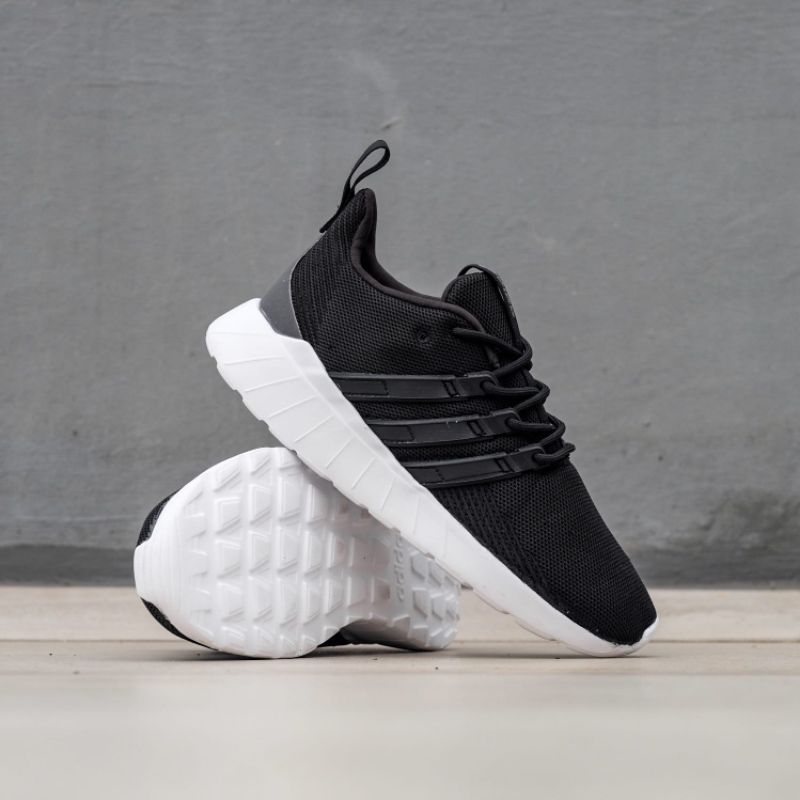 Adidas Questar Flow &quot;Black White&quot;