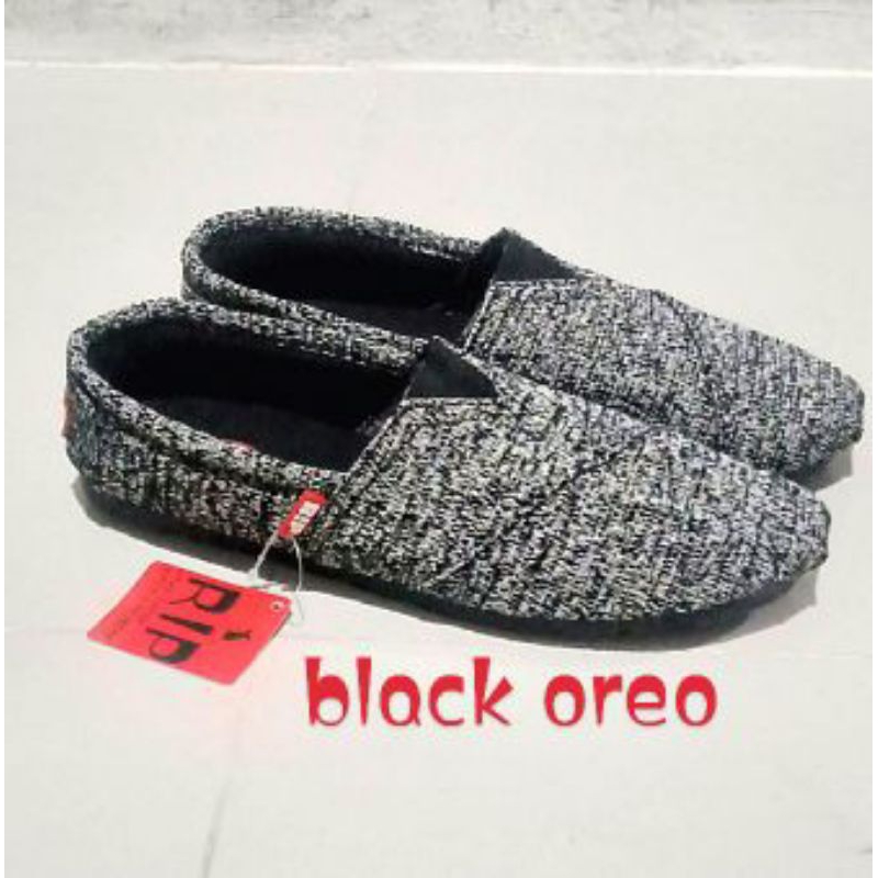sepatu slipon RP COBAIN brand lokal bukan Wakai bukan tom