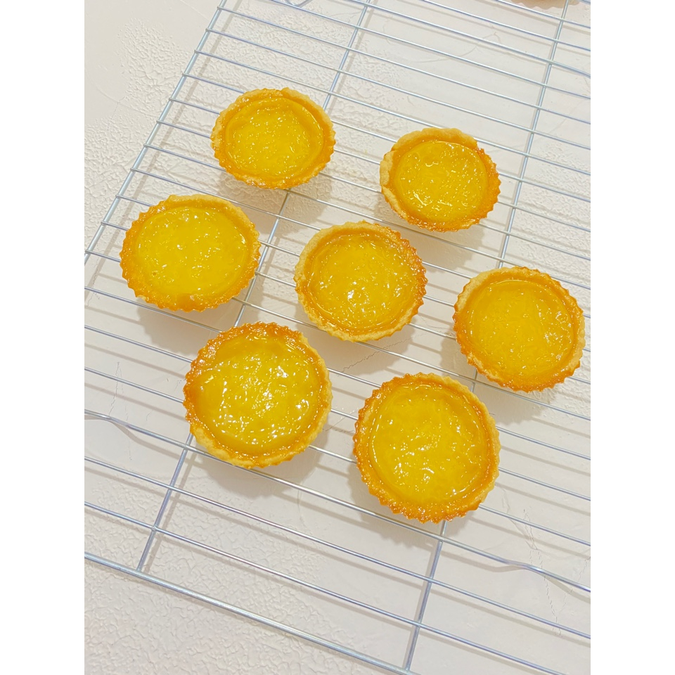 

By Mama Moeji Tart Susu mini 10 pcs Pie Susu | Pie Susu | pie susu asli Pontianak | Tart Susu Enak pie susu enakkk