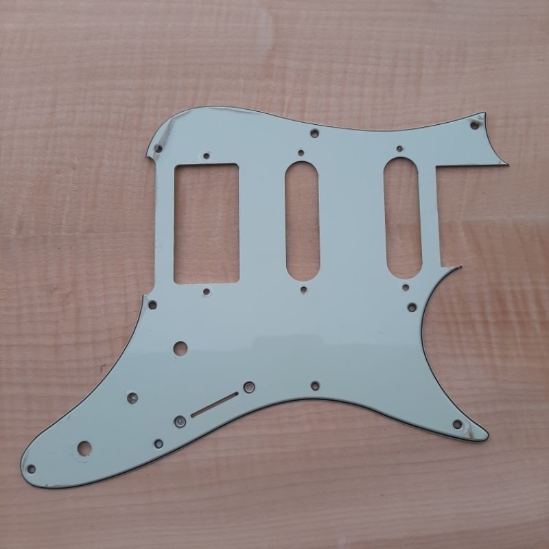 Pickguard Gitar Ibanez AZ Essential HSS