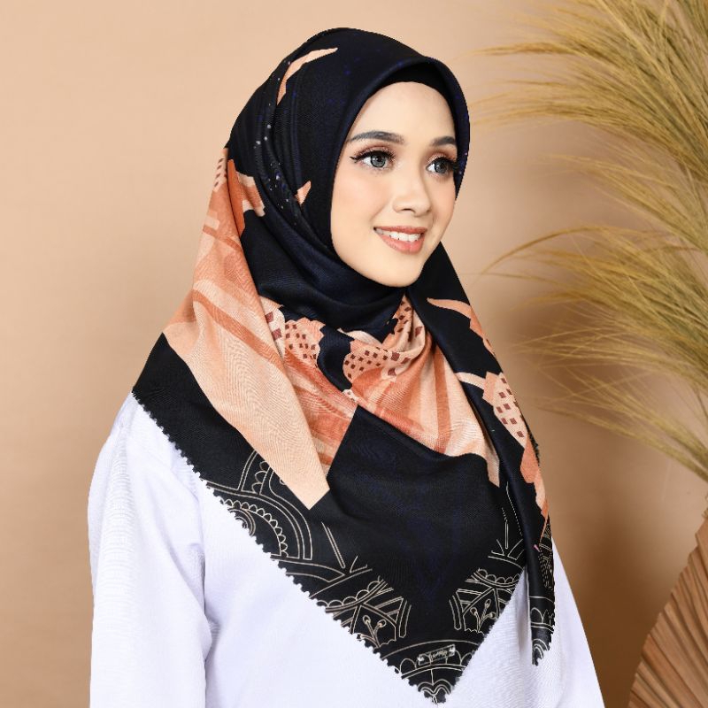 Gamita Scarf Hijab Kerudung Voal Segi Empat Motif Magelang Hitam