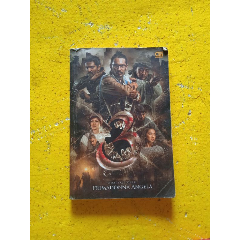 [PT. Gramedia Pustaka Utama] Buku Novel : 3 - Primadonna Angela - Bekas - Original