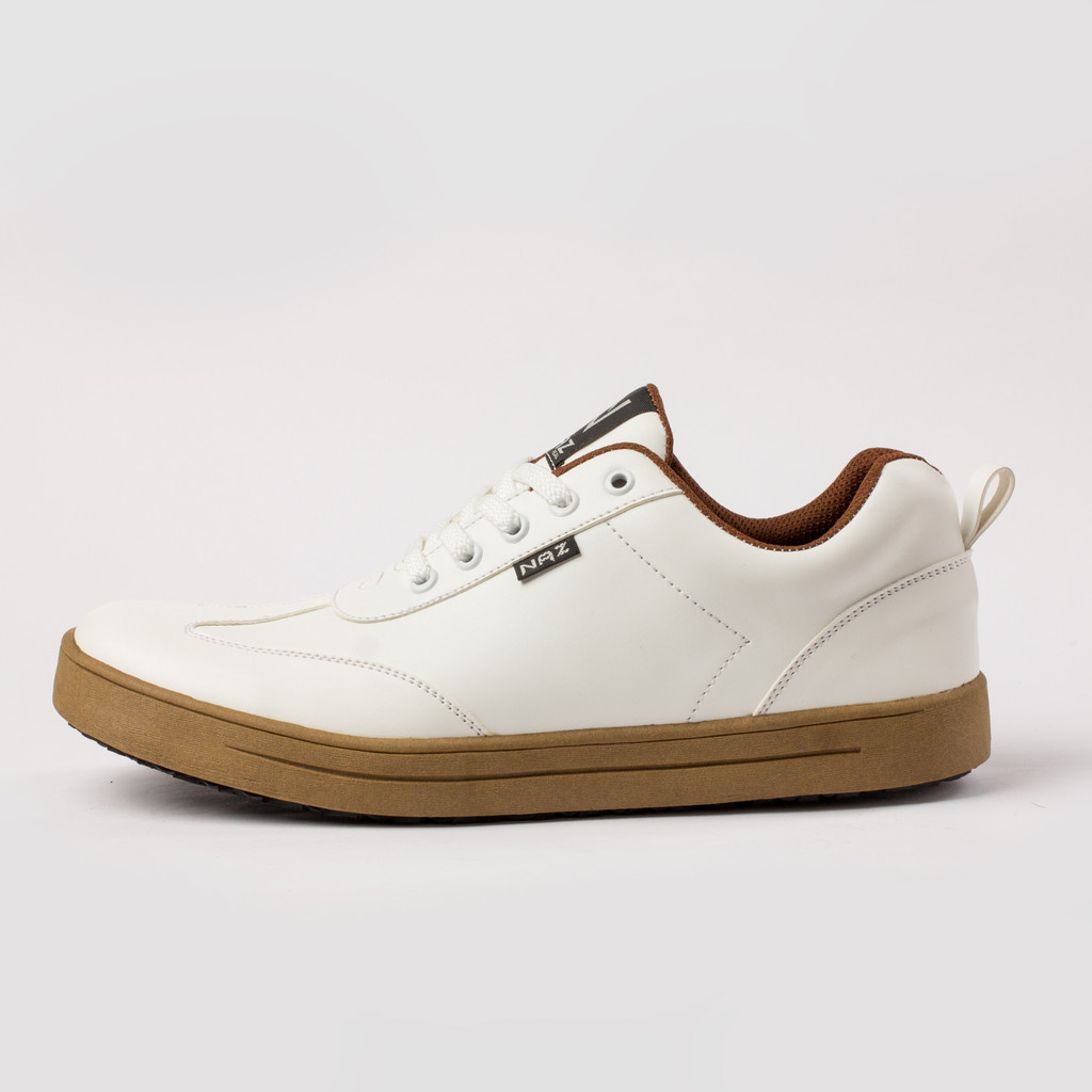 Sepatu Sneakers Pria Casual Naz Bolton White Shoes Kets Cowok Trendi Original Kuliah Kerja Travelling