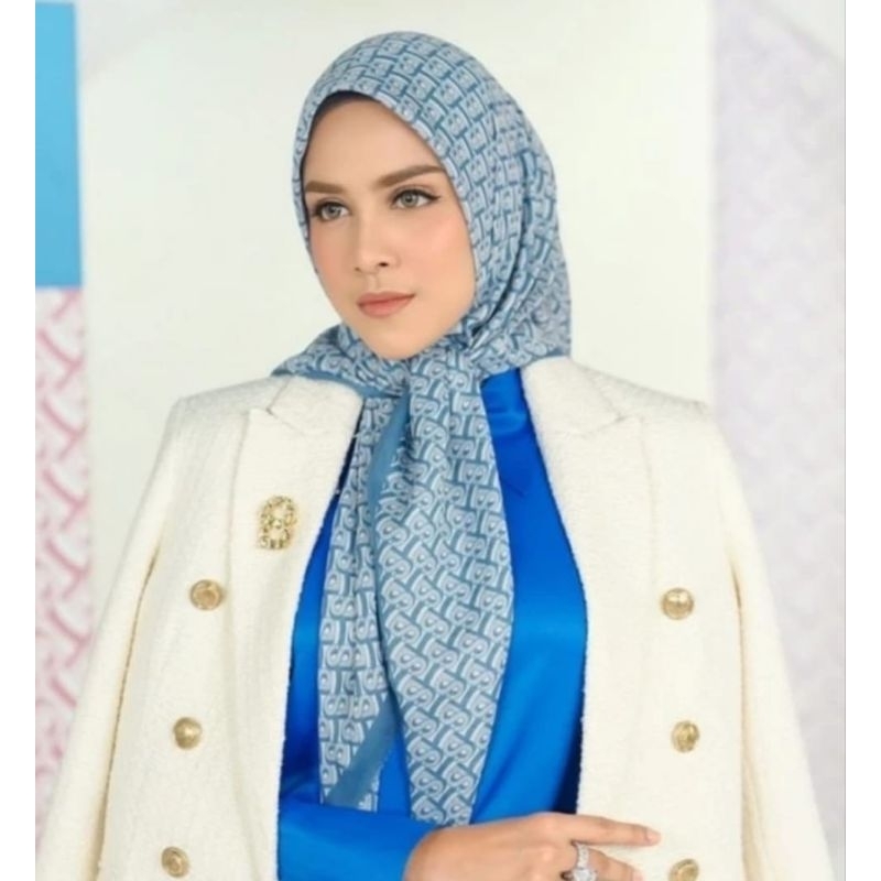 Preloved Bimu Faded Denim Buttonscarves