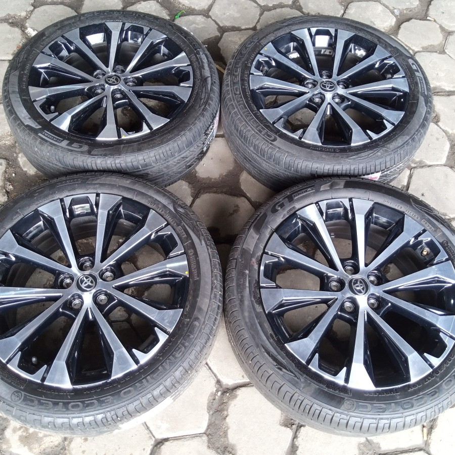 VELG MOBIL SECOND STANDAR AVANZA VELOZ RING 17 PCD 5X100 + BAN 205 50 R17