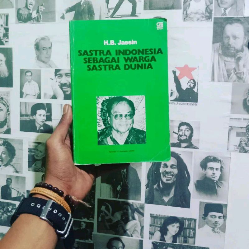 H.B. Jassin Tifa Penyair dan Daerahnya / Bacaan Mulia / Kisah: Sorotan Cerita Pendek / Sastra Indone