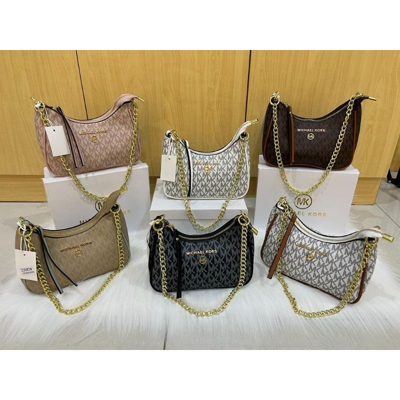 MK22083 Hobo Bag free box