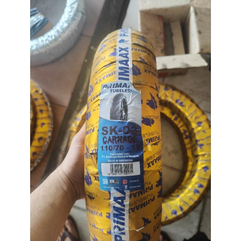 ban luar tubeless 110/70-17 merk primax type sk03