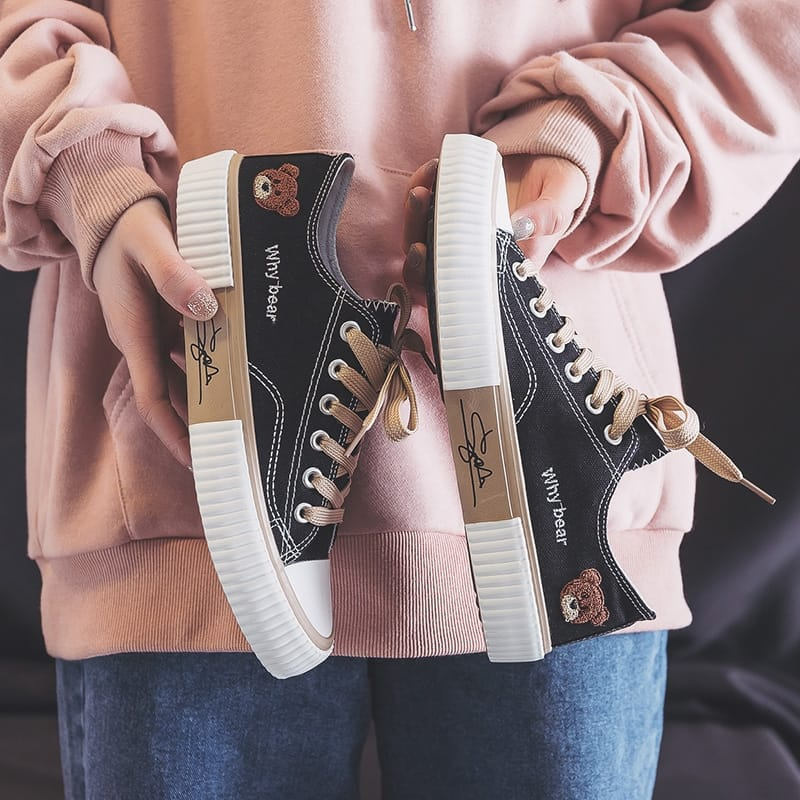 GROSIRTAS “FREE BOX”  TG1589 Sepatu Sneakers Wanita Import Sepatu Kanvas Wanita Motif Bear Import /Fashion Korea