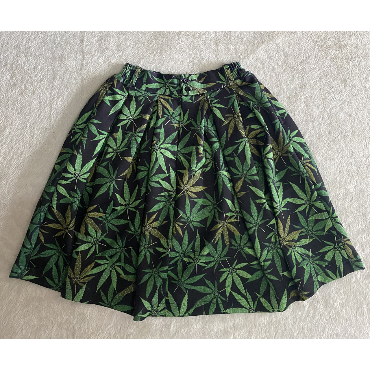 Rok Pendek Wanita Sc Weed ( Scissors Apparel )