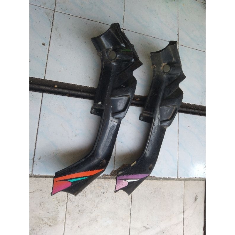 DEK SAYAP DALAM YAMAHA CRYPTON KANAN ORIGINAL