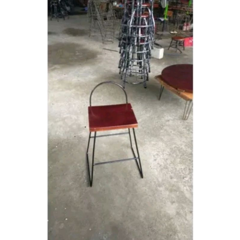 kursi bar/kursi cafe/kursi coffee shop kotak sandar besi tinggi 60 cm