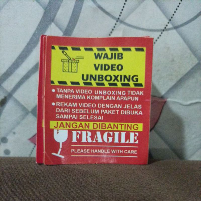 

sticker fragile