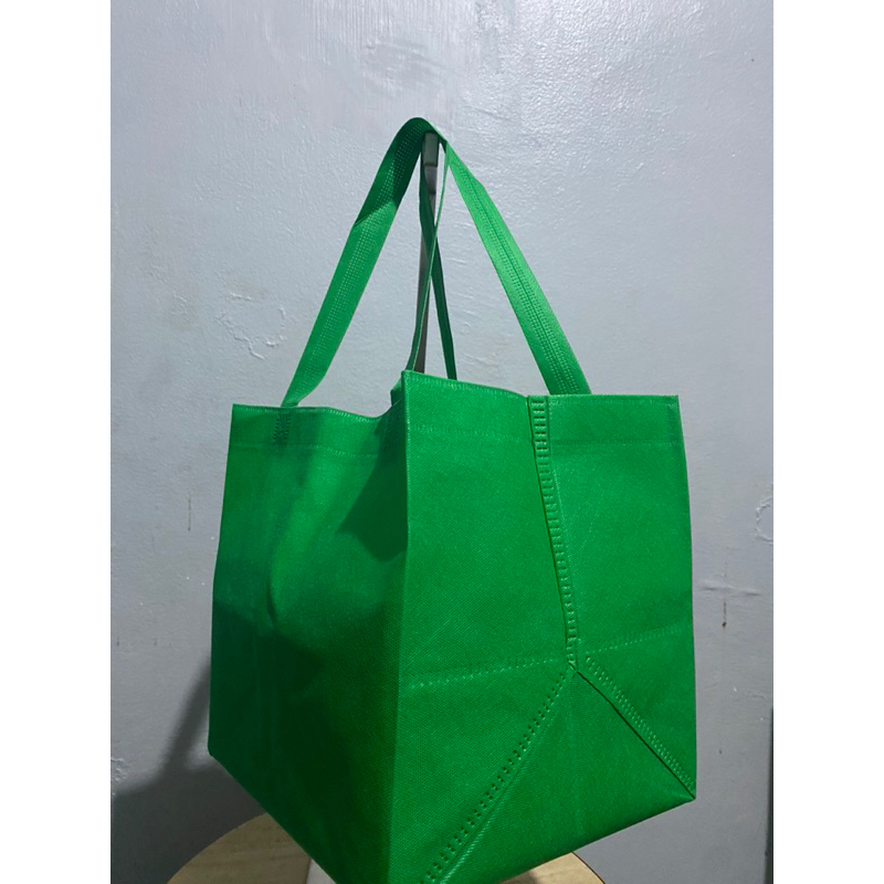 

(1 PACK = 60 PCS) GOODIE BAG TAS HAJATAN 22x22 CM TINGGI 28 CM/ TAS NASI BOX / TAS SPUNBOND / TAS WALIMAHAN / TAS BELANJA / TAS HAJATAN SERUT