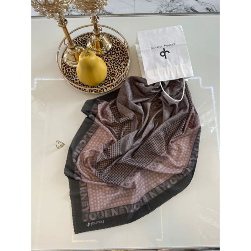 Hijab Segiempat Motif Journey Premium Seri Gathering Square Lasercut