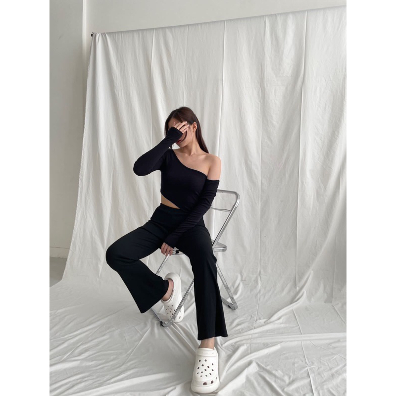 Trivela /  Valencia 064 Knit Top| Nadine Top | Crop Knit One Shoulder Asymetrical/Sabrina Slim Fit Long Sleeve Basic Atasan Wanita Korean Polos Lengan Panjang / NKD