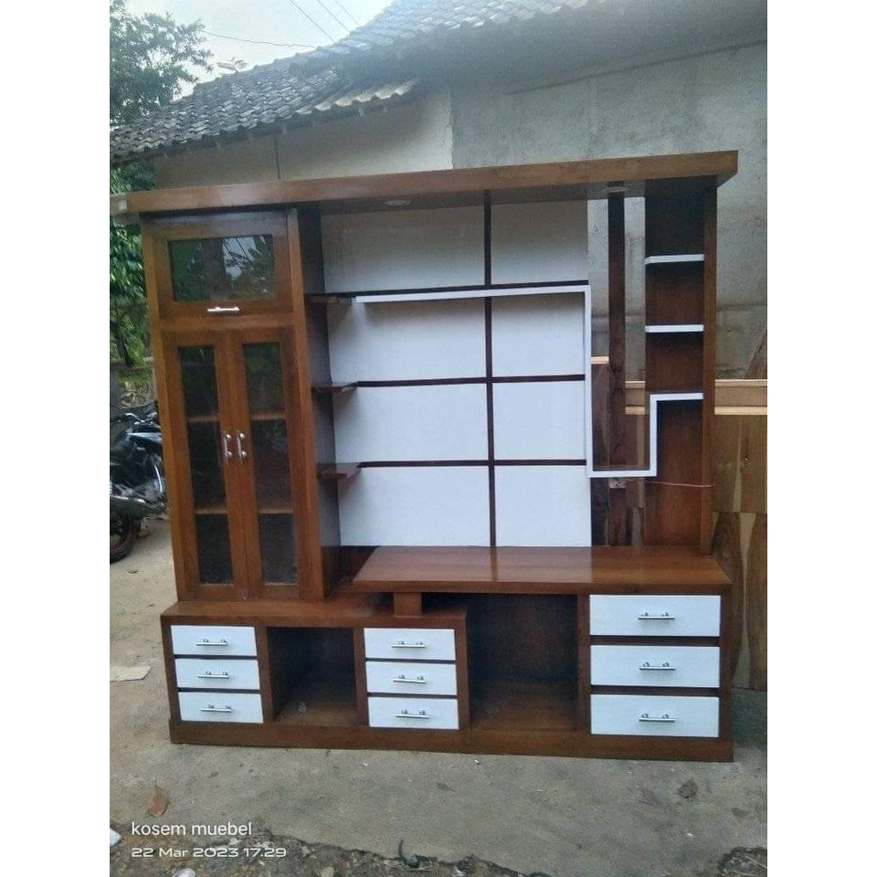 PARTISI PEMBATAS RUANGAN MINIMALIS BAHAN KAYU JEPARA