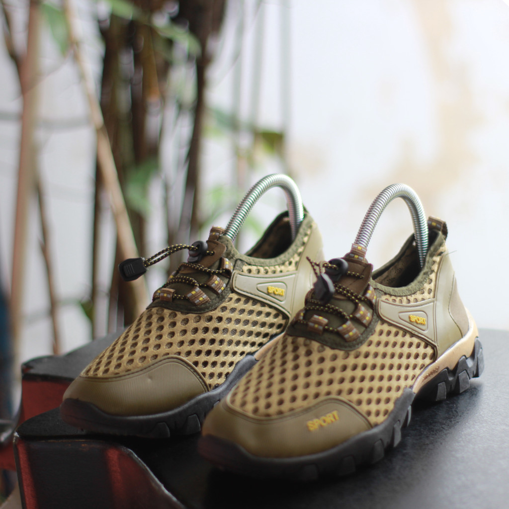 Leedoo Sepatu Hiking Pria Kasual Sepatu Sneakers Sepatu Gunung Outdoor Adventure Touring Shoes Army